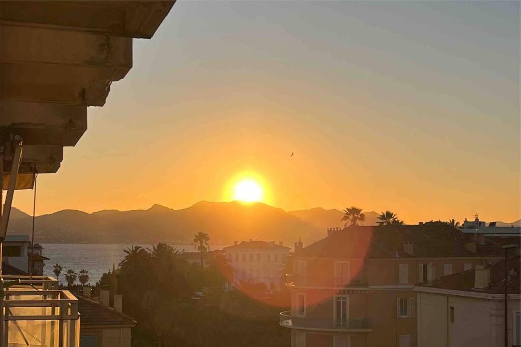 Studio Lumineux A 2 Mn A Pied De La Plage Кан Екстериор снимка