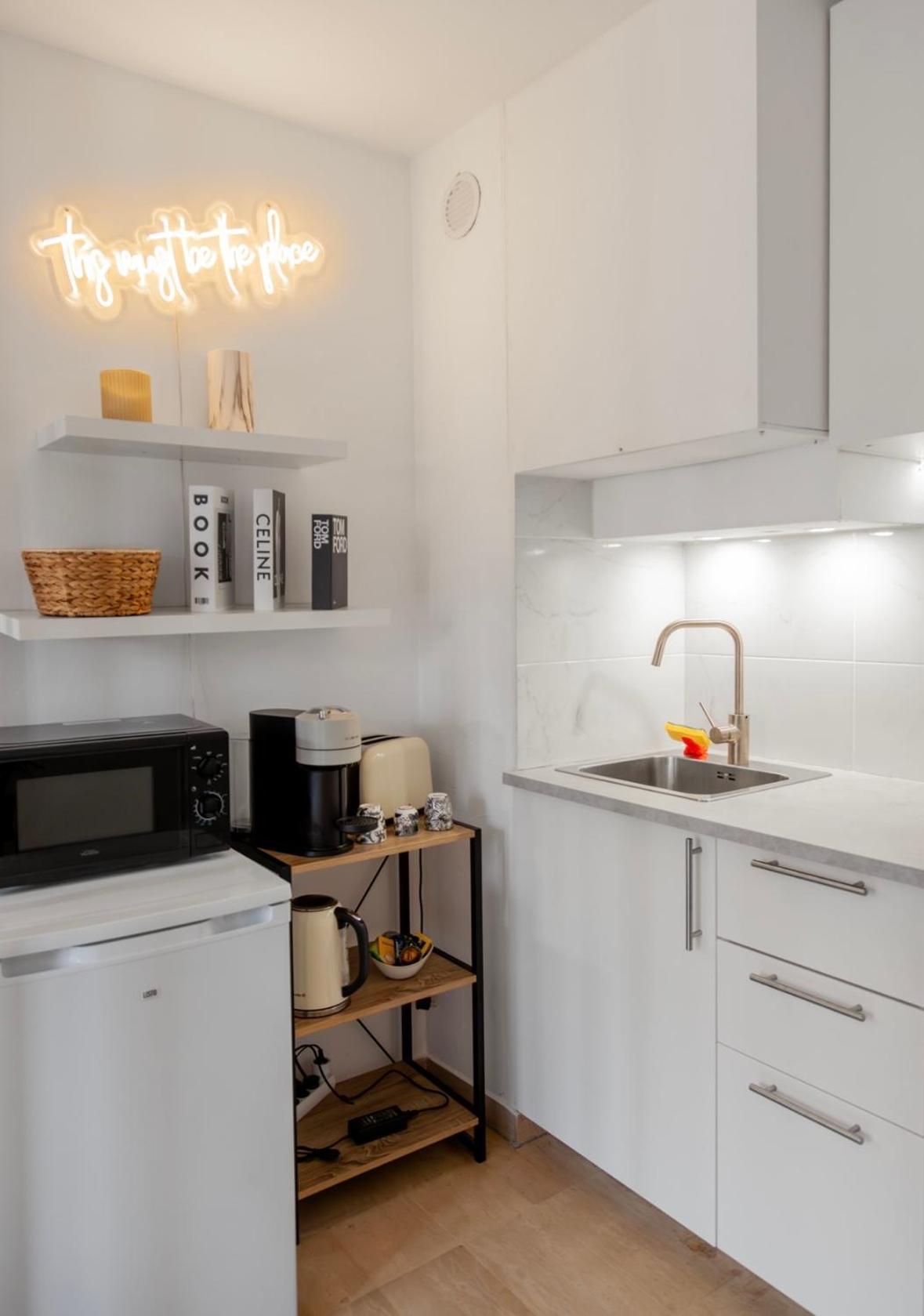 Studio Lumineux A 2 Mn A Pied De La Plage Кан Екстериор снимка