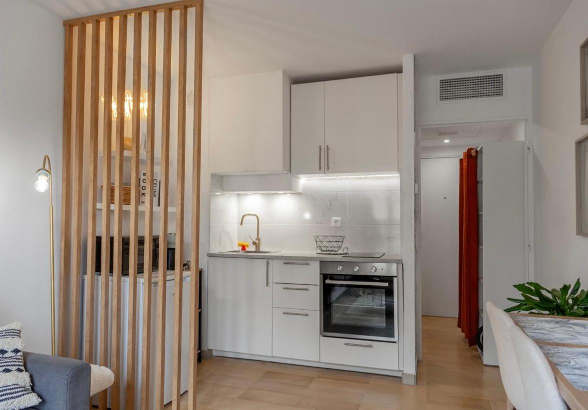 Studio Lumineux A 2 Mn A Pied De La Plage Кан Екстериор снимка