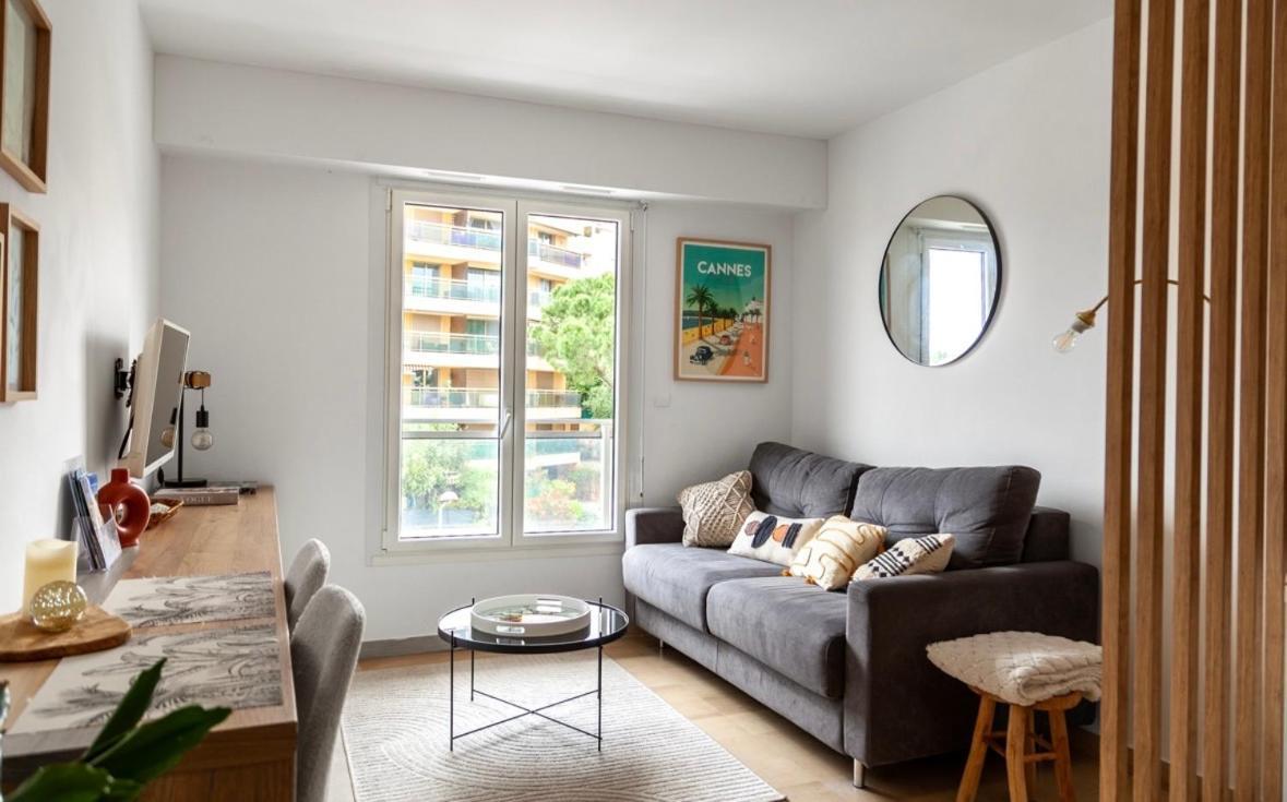 Studio Lumineux A 2 Mn A Pied De La Plage Кан Екстериор снимка